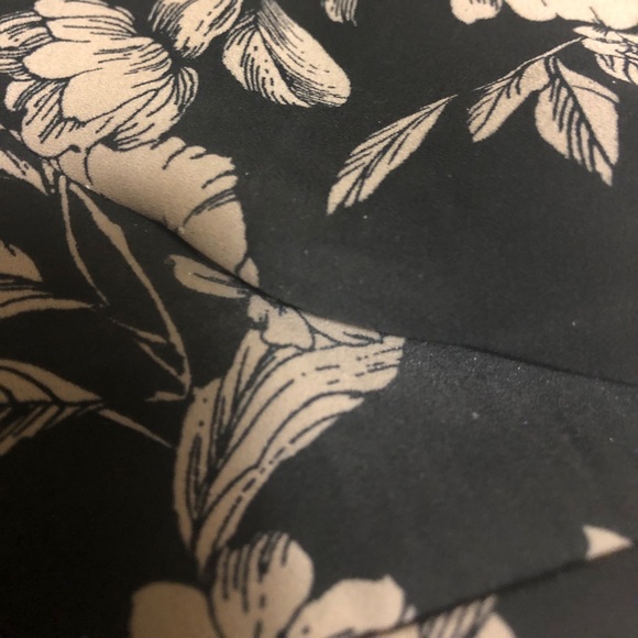 Forever 21 Floral Pastel Top 💕✨ - Picture 3 of 5